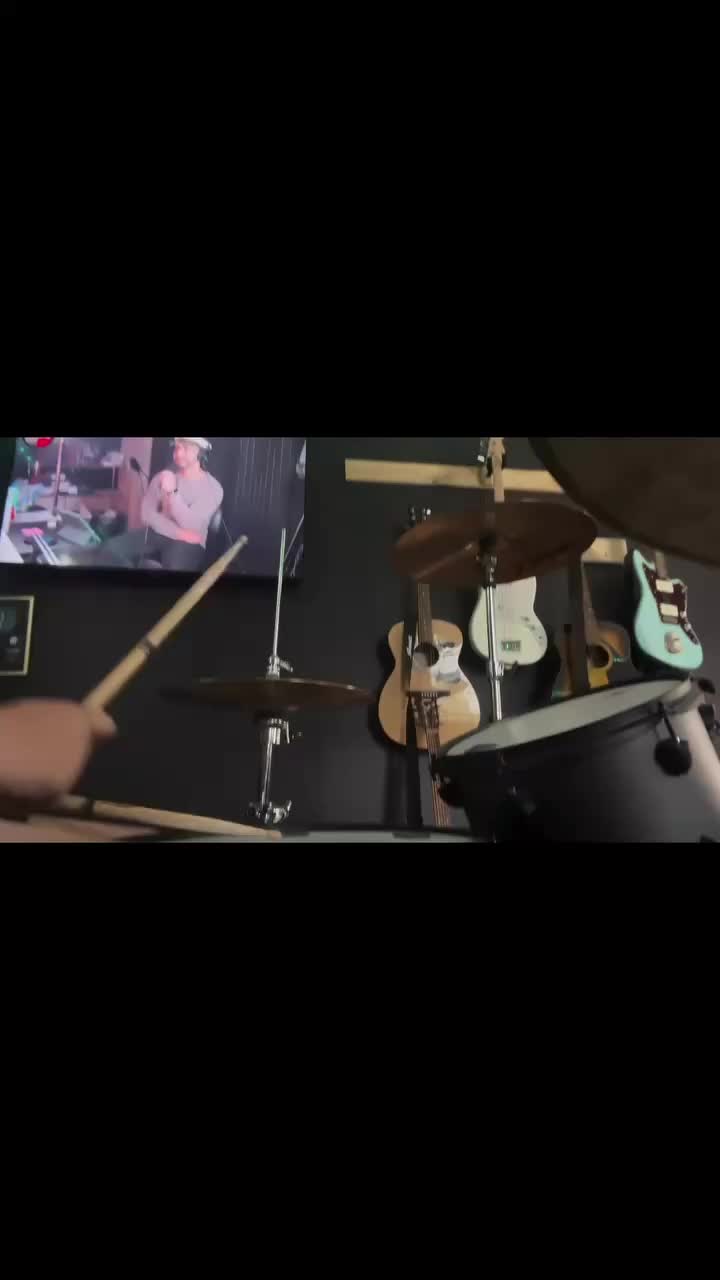 @愛 Gino |-/