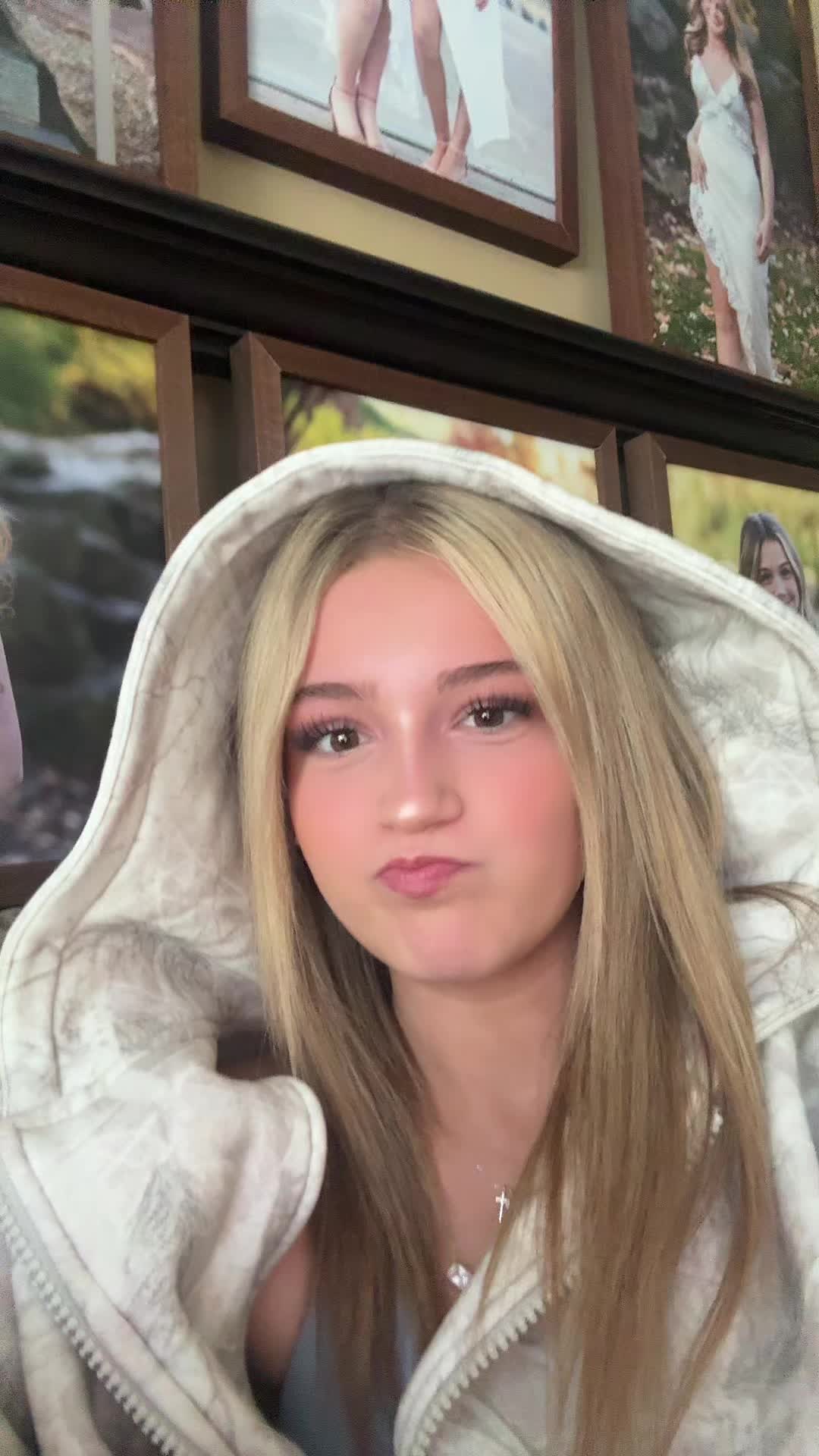 @ella
