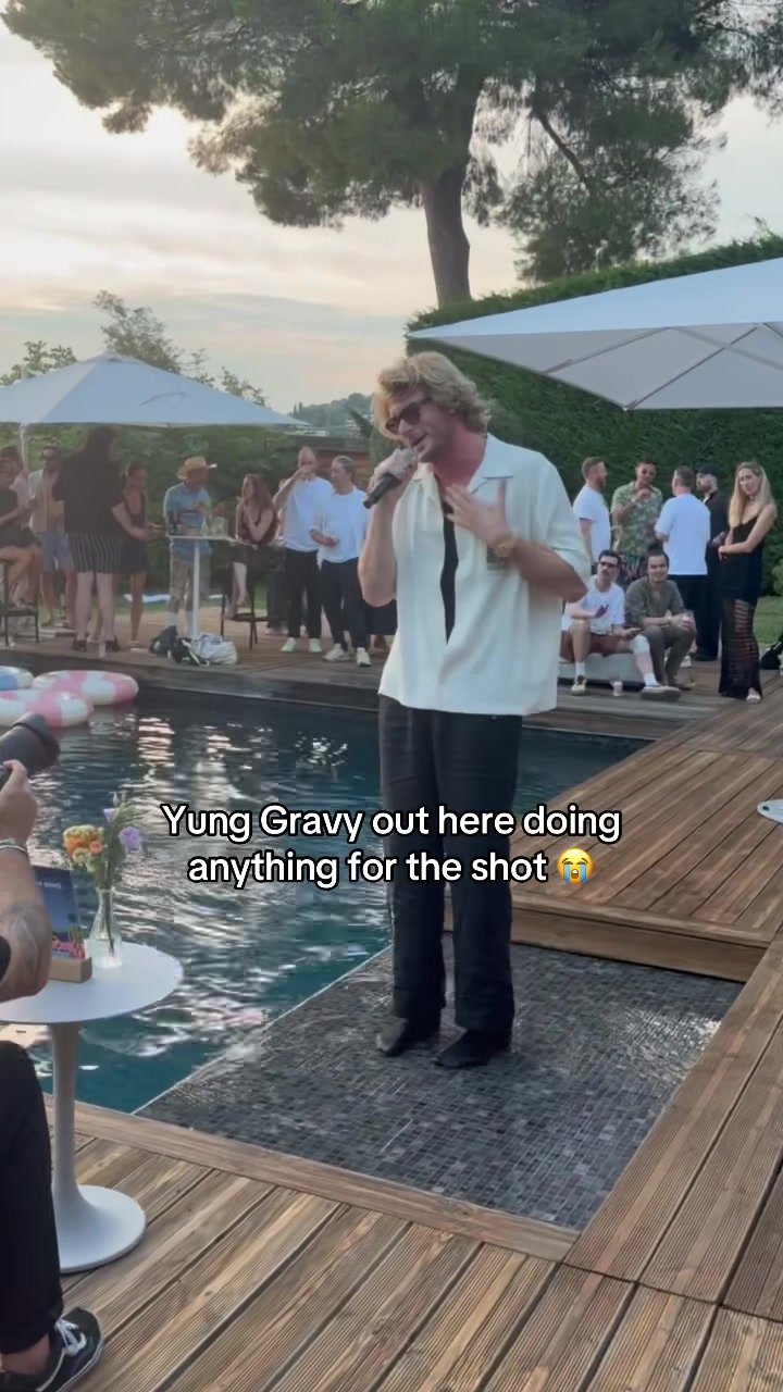 @Hung Gravy 🕺👀