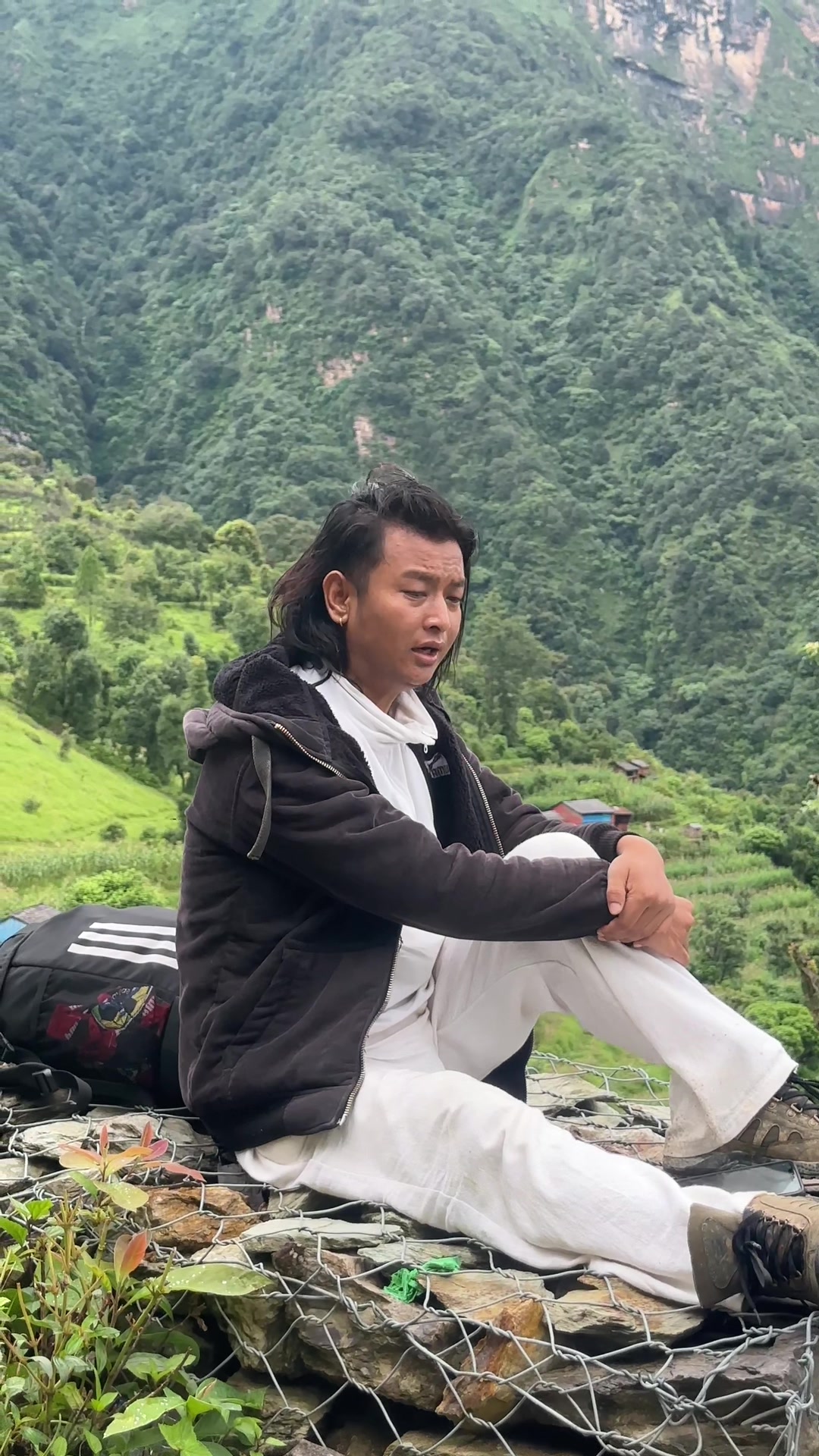 @Amar (डुलुवा केटो)