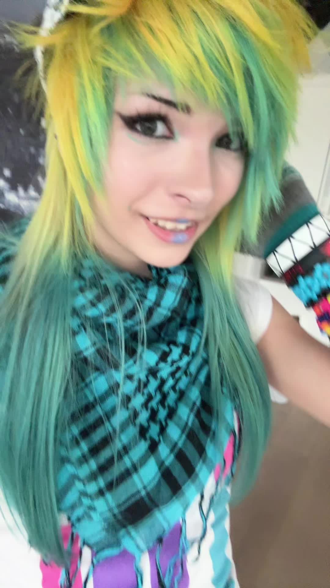 @salhaswings