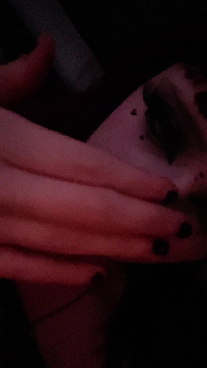 @♱