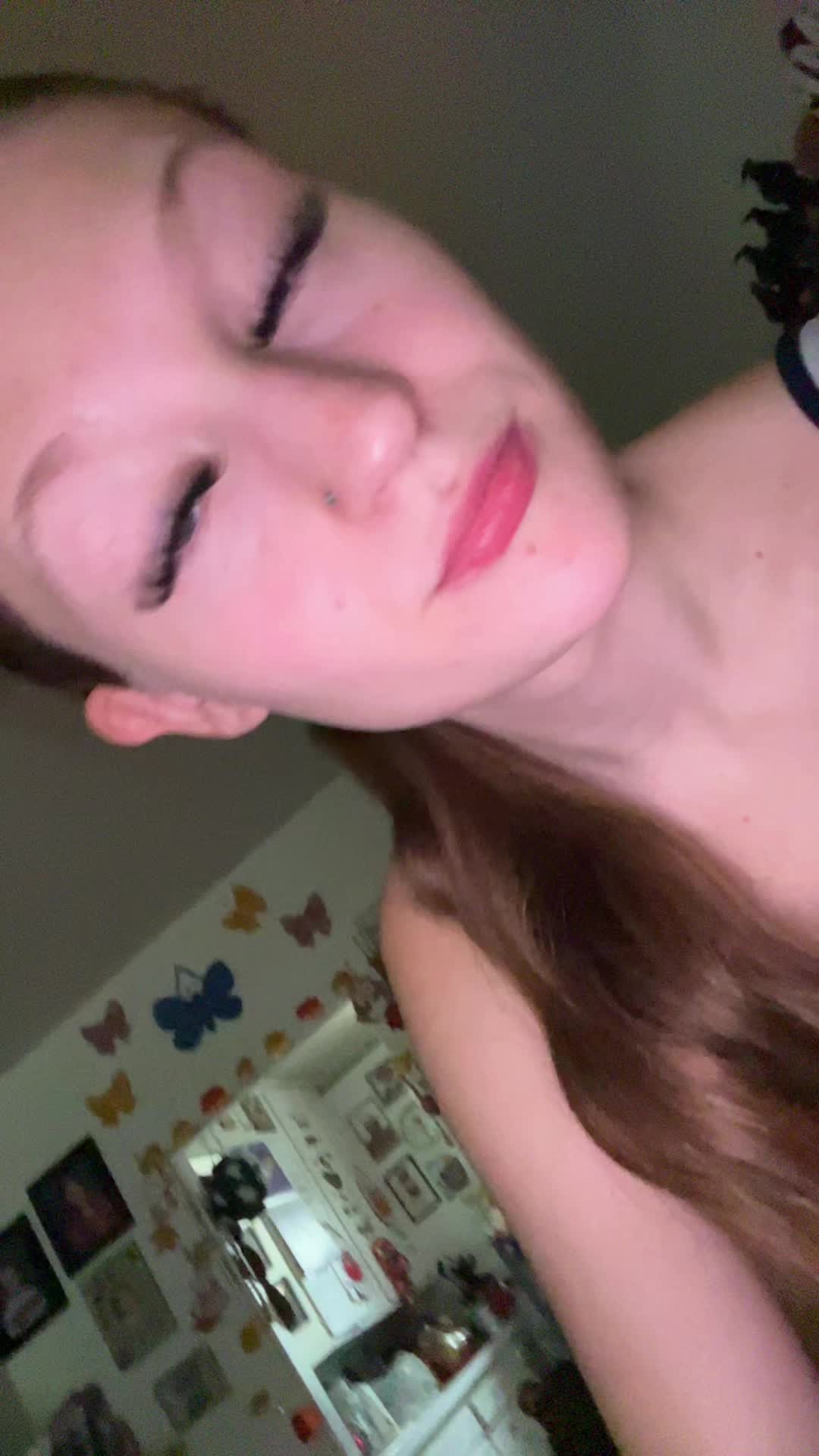 @Lizzy 🥱