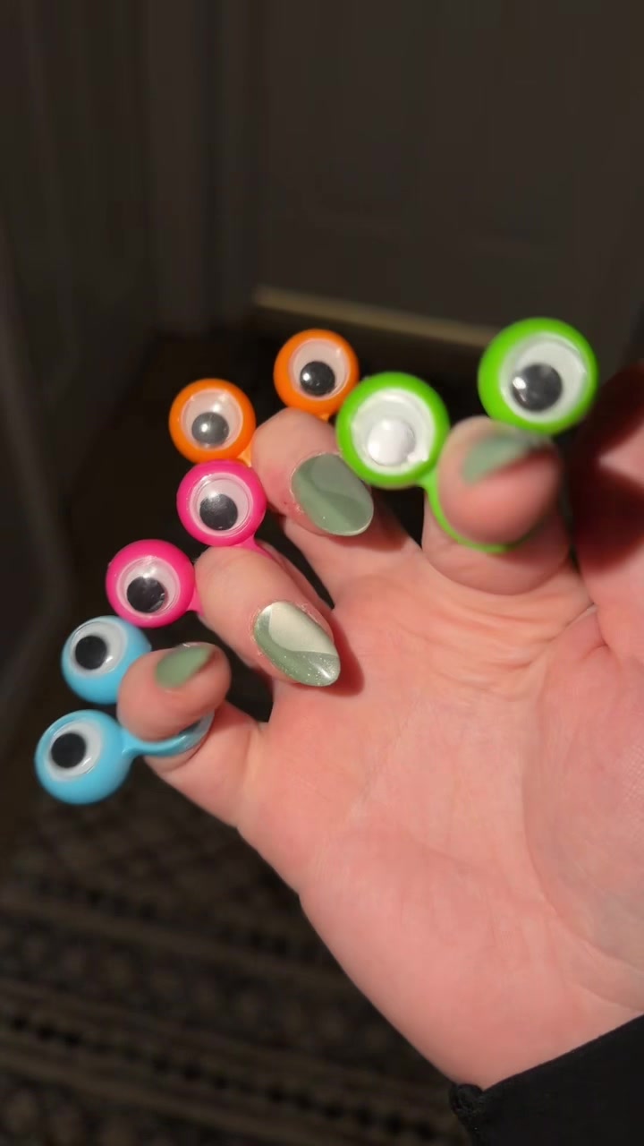 @overmediummegz