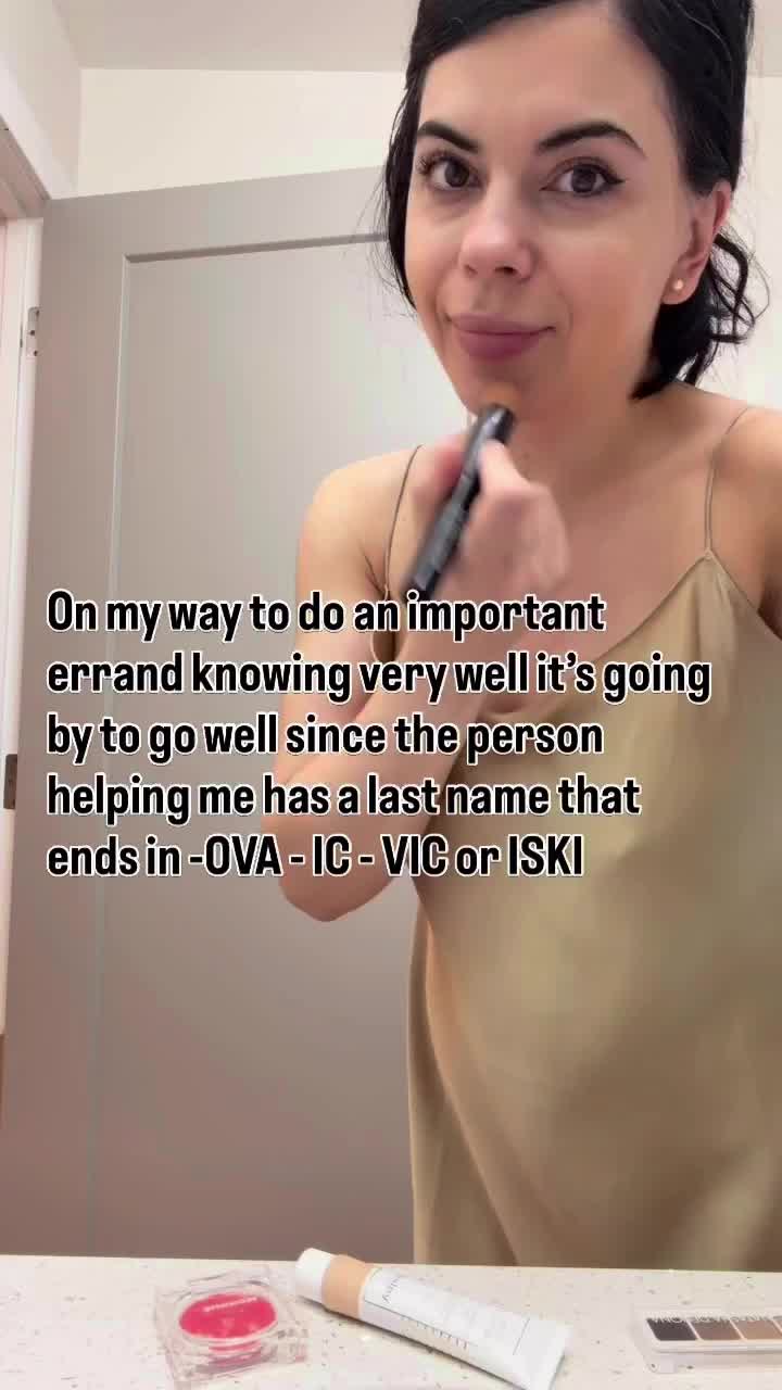 @Thegirlwiththesevenjobs IG