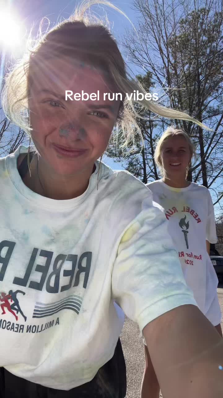 @clarrr990