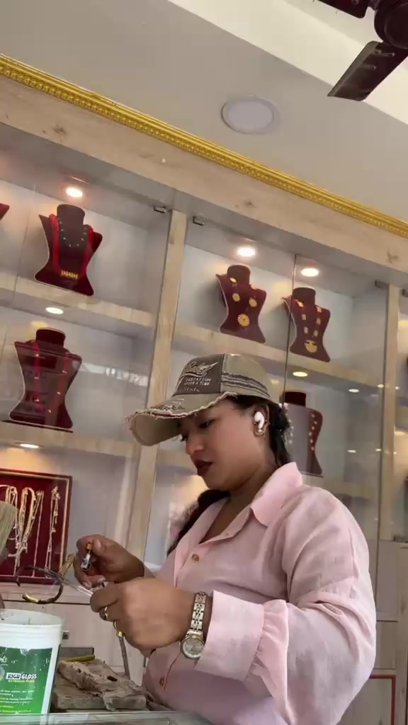 @Hira_tanahu_jwellers