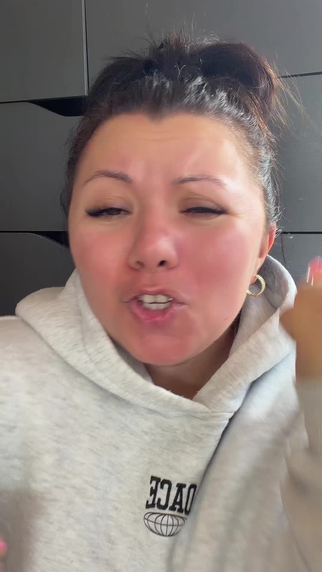 @veona_mua