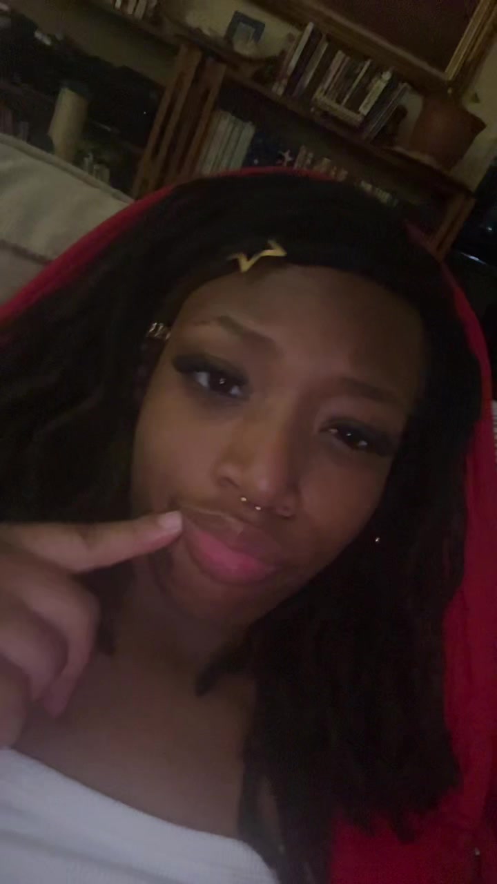 @bucktoothdoll