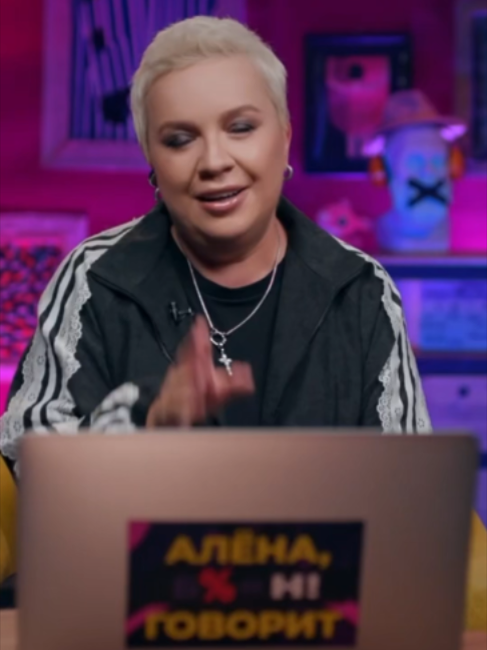 @Rus Showbiz