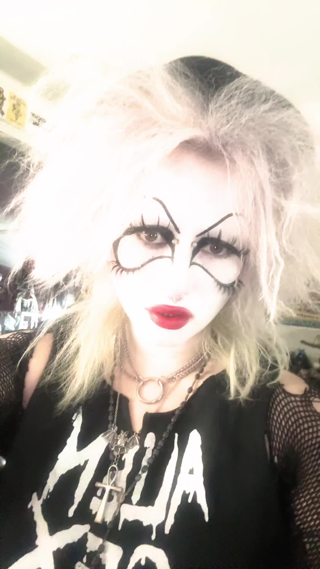 @dollygoth666
