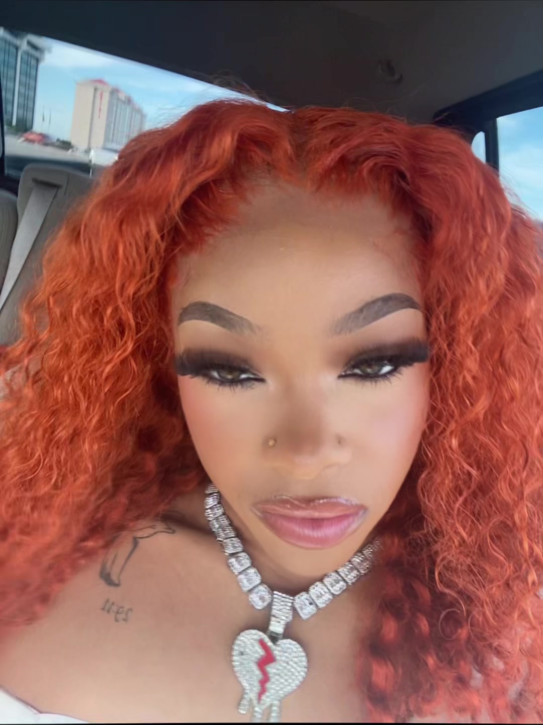 @Thick_redbone