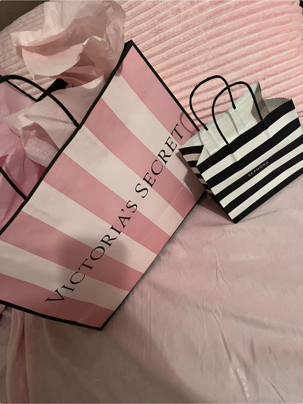 @𝒴𝓋𝑜𝓃𝓃𝑒 ❀