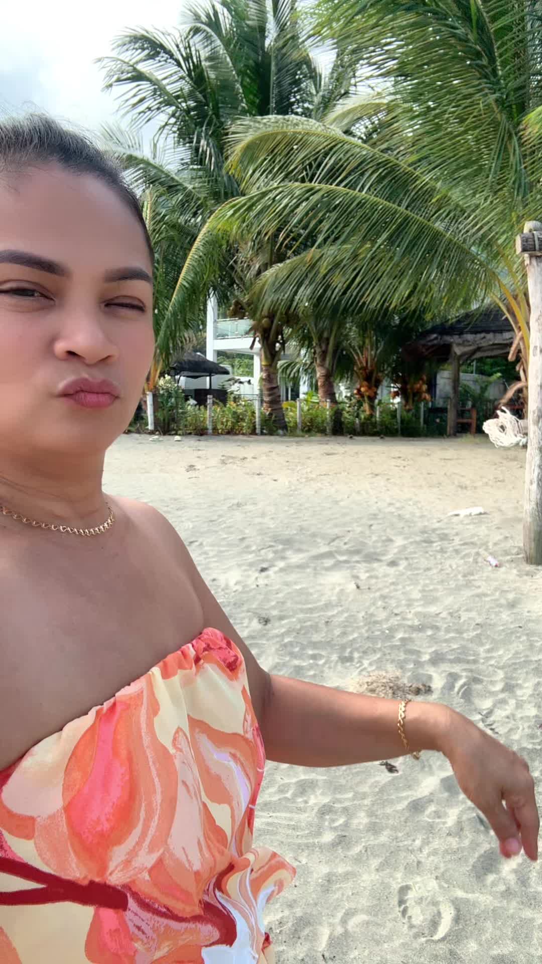 @Lola🧐