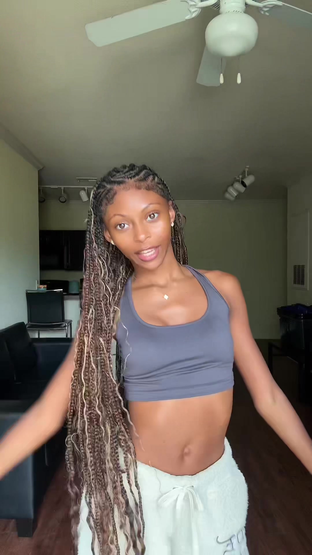 @Niya Riona