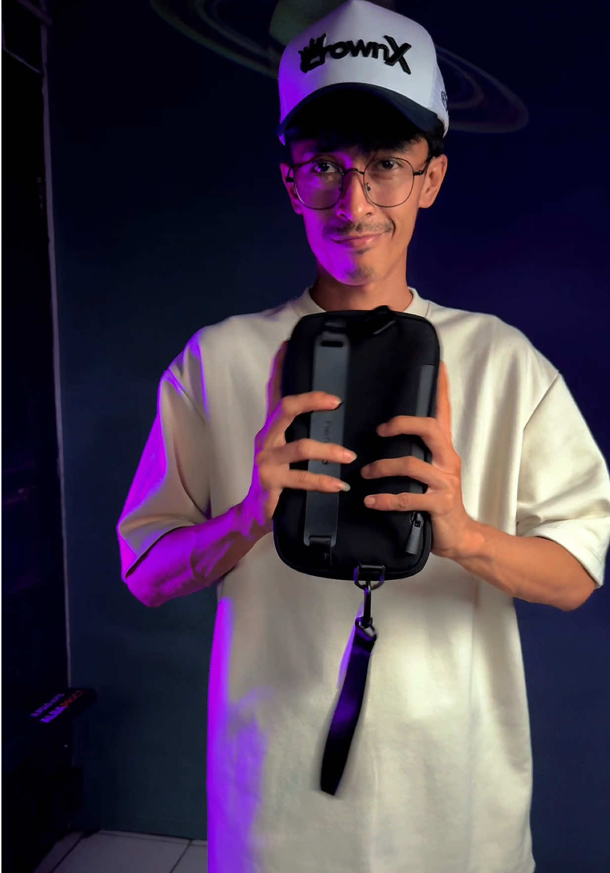 @Den