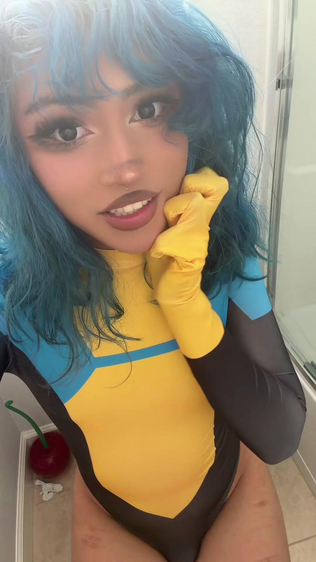 @mikeyndcheeze