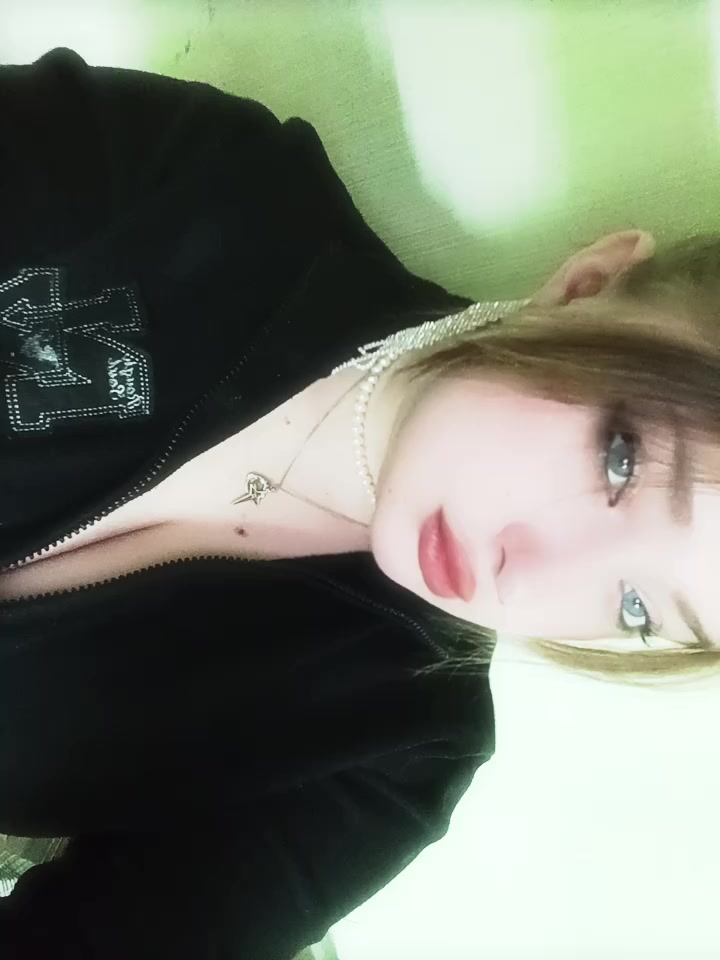 @Альбина 🥱