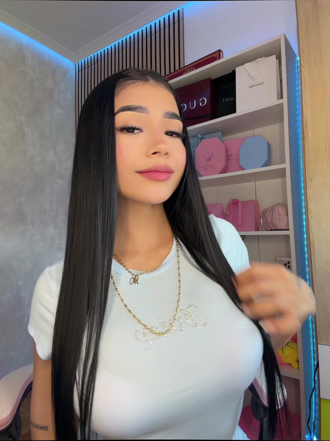 @Nalgona🍒