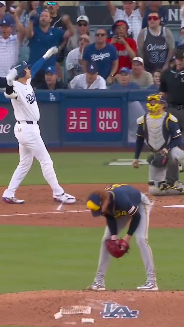 @Los Angeles Dodgers