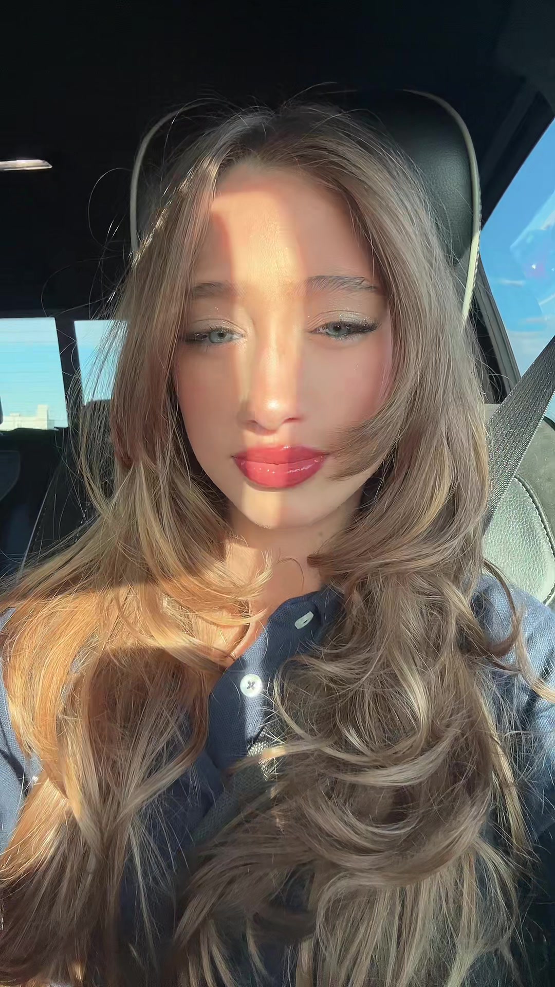 @𝐸𝓈𝓉𝒽𝑒𝓇 𝐹𝓇𝒶𝓎𝒹𝒶 🧁