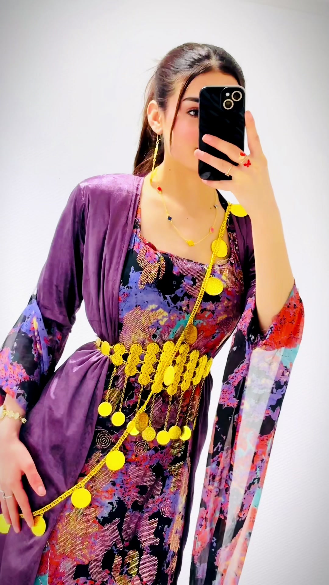 @Ayosh_Couture