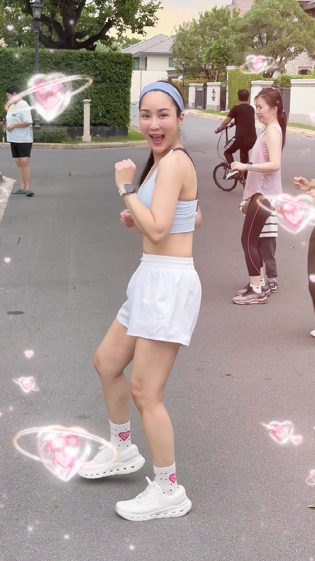 @จั๊กจั่น บ๊อกบ๊อก