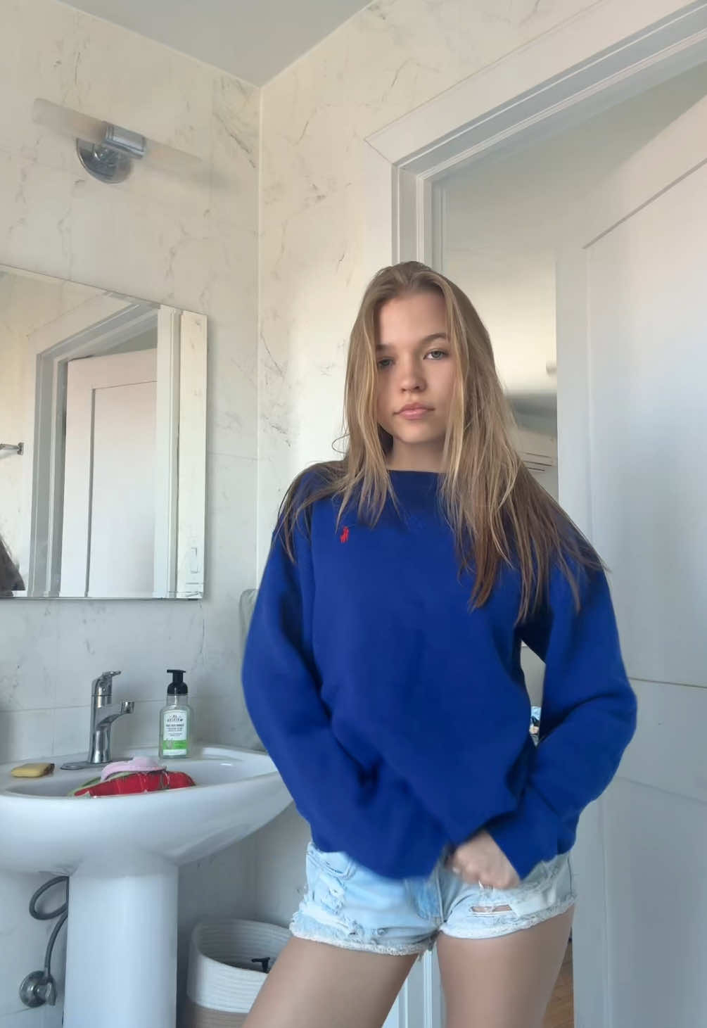 @l1v1w