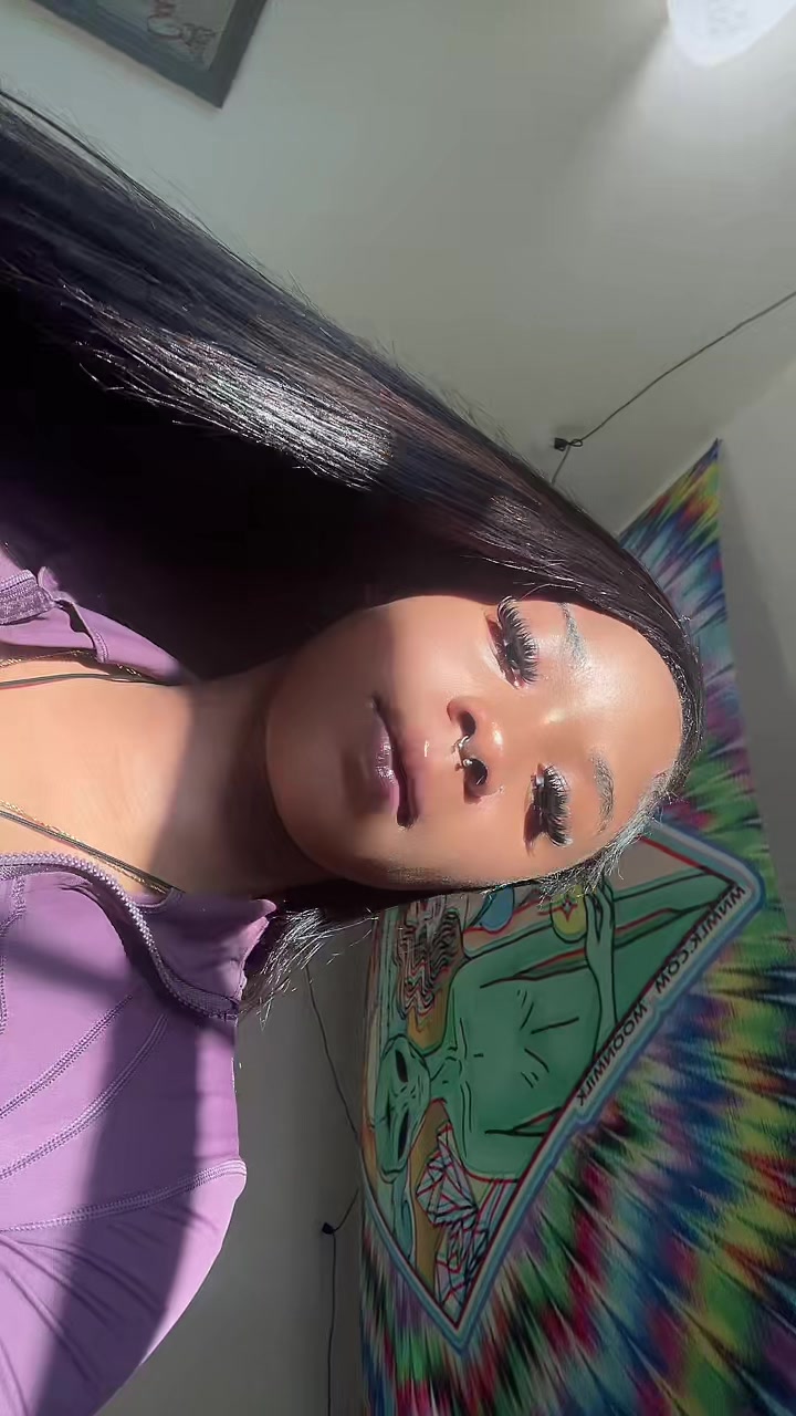 @ariisluggaa👩🏾❤️💋👩🏾🫦