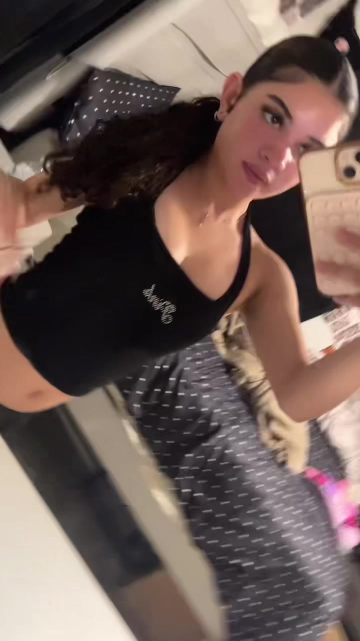 @👑