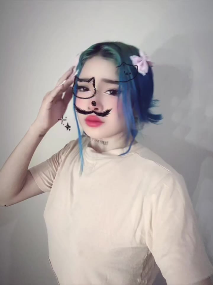 @🐬🐬