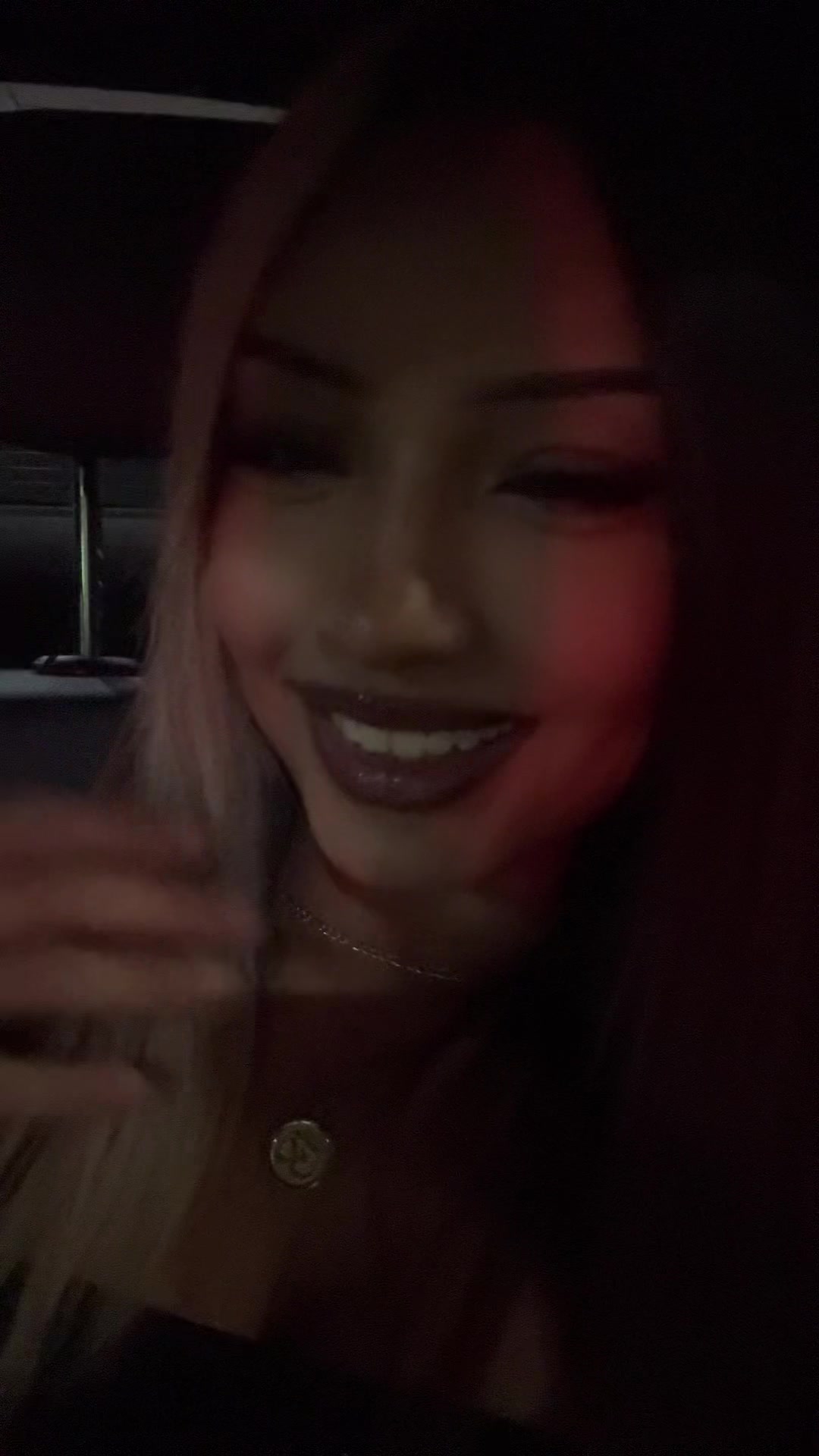 @anevay.jpg