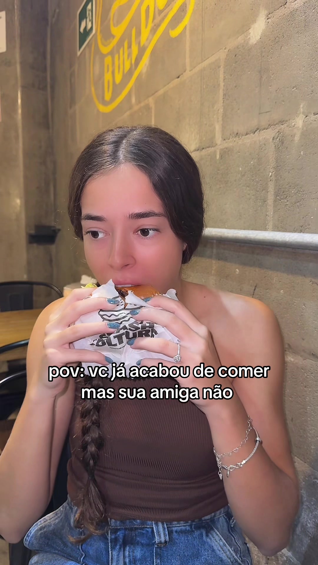 @Julia Andrade