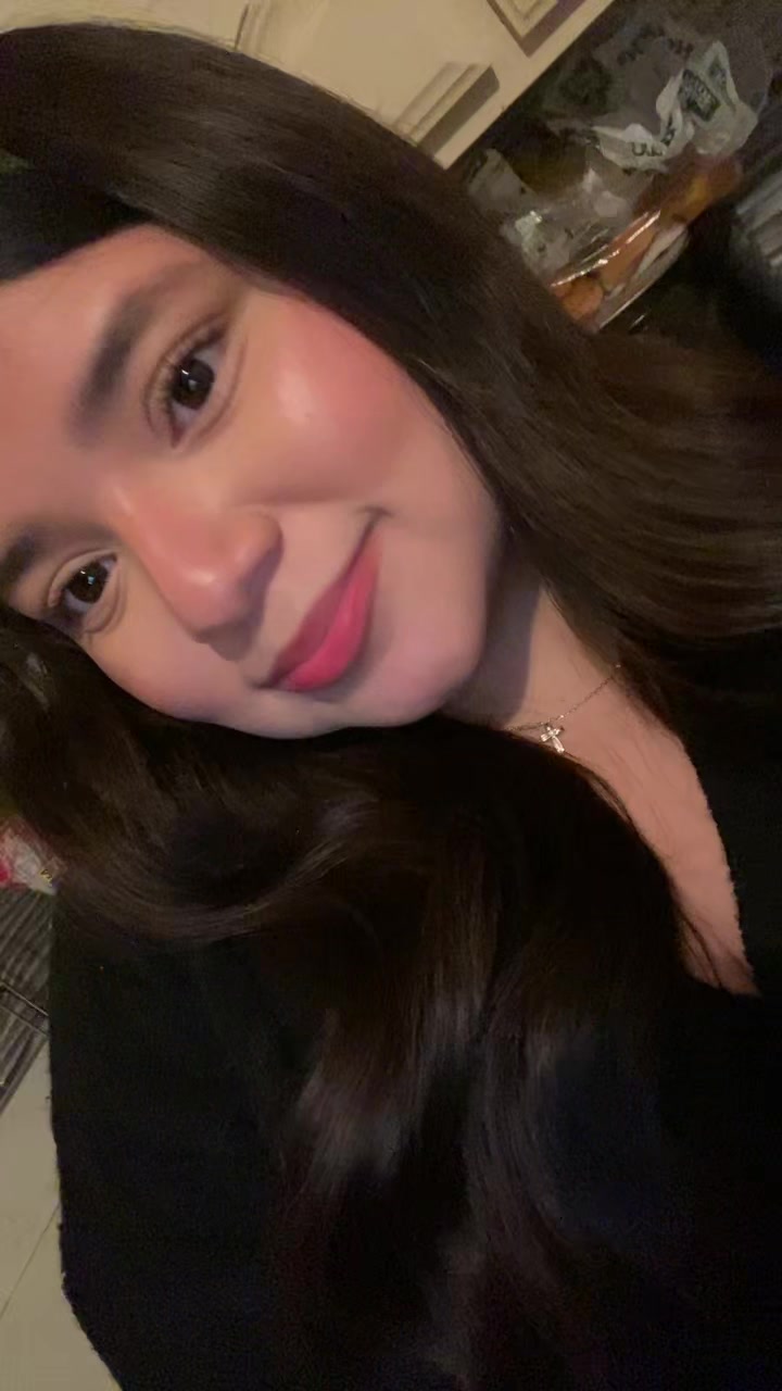 @daniela