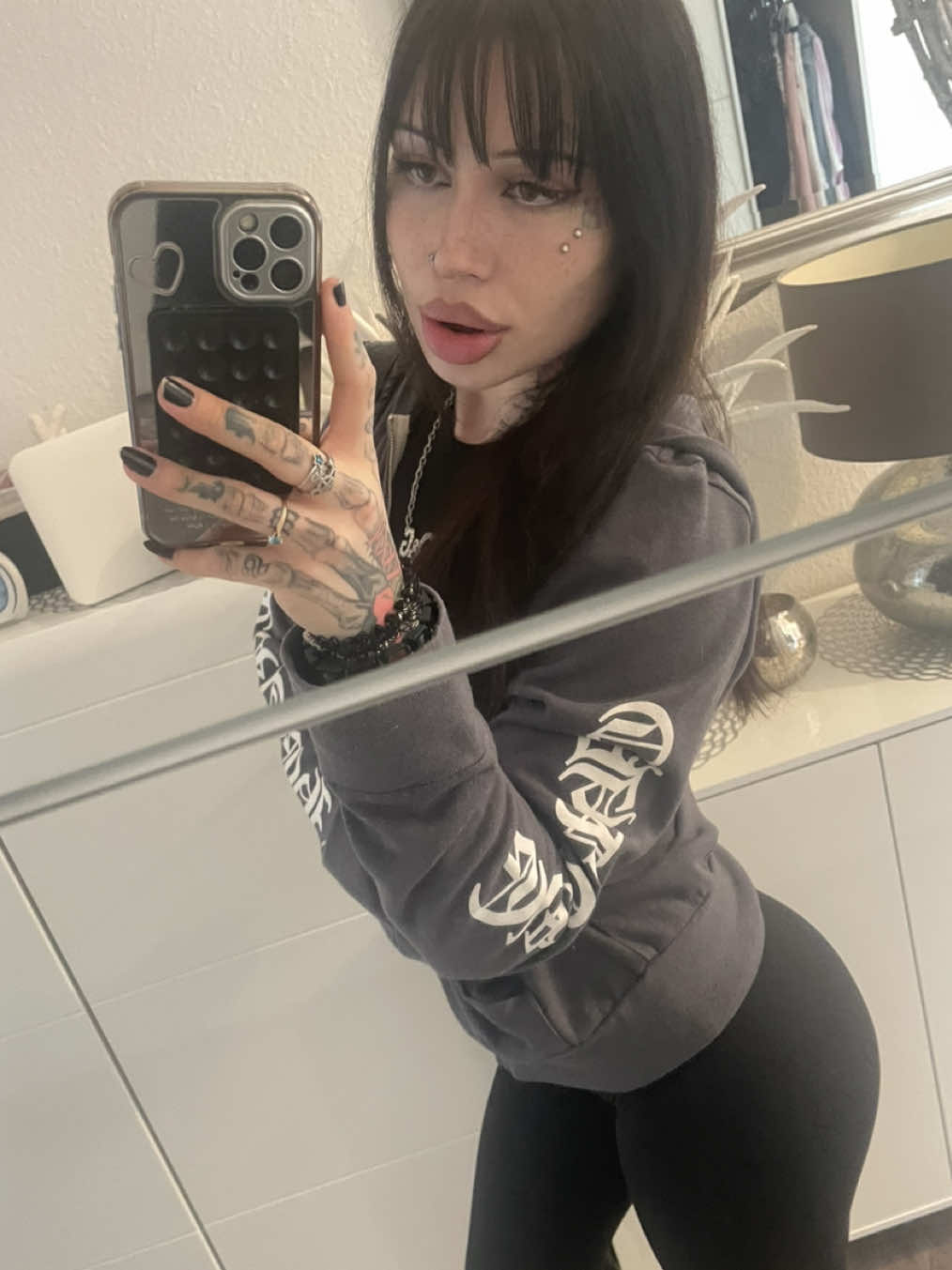 @iLuvMariposa