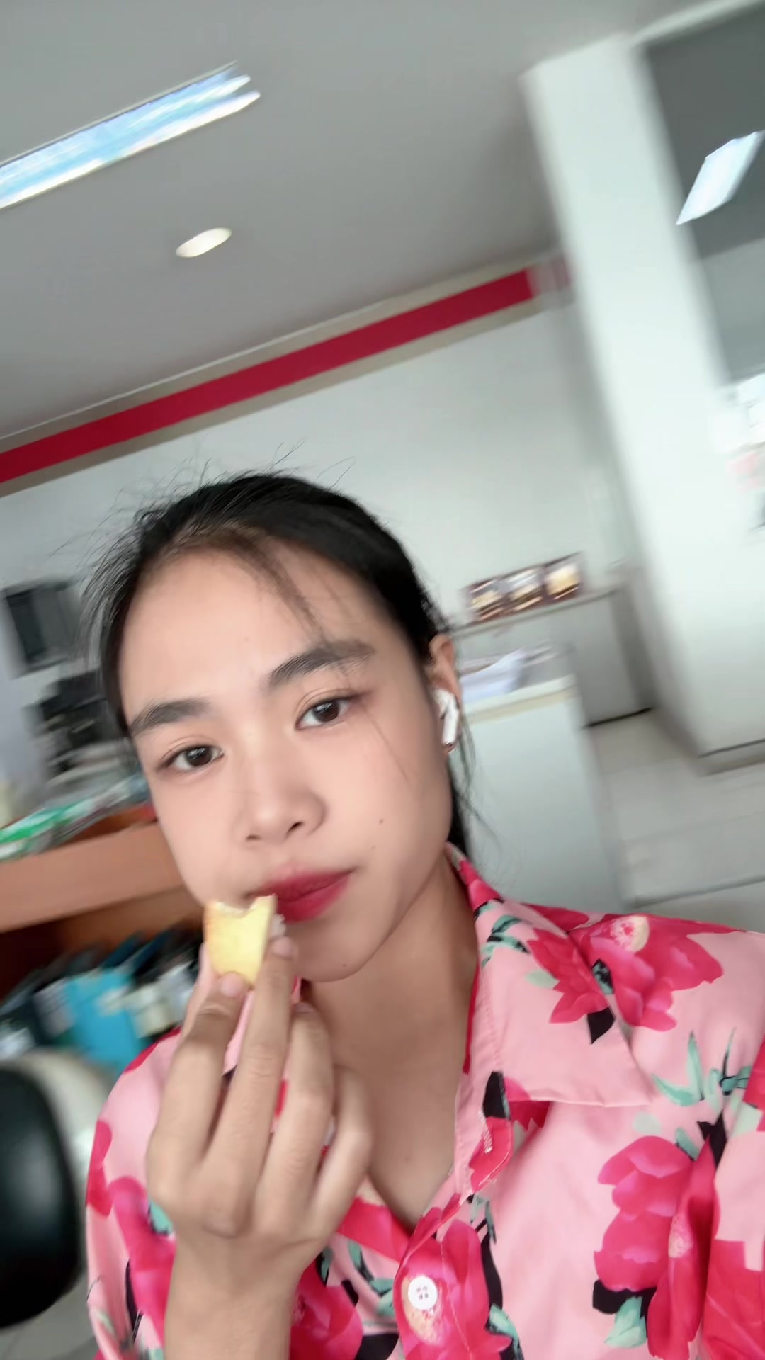 @ploypat12
