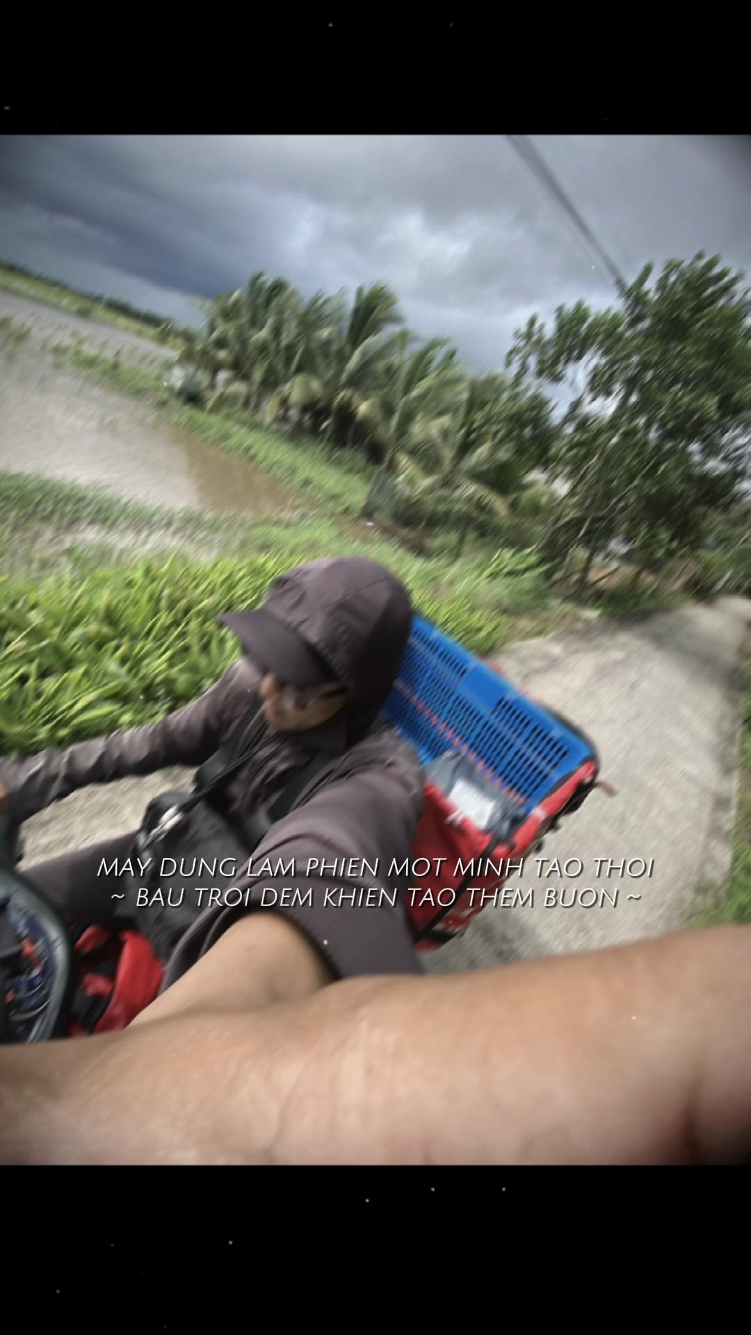 @𝐓ⓗịⓃ𝓱 shipper🥷🏻🛵