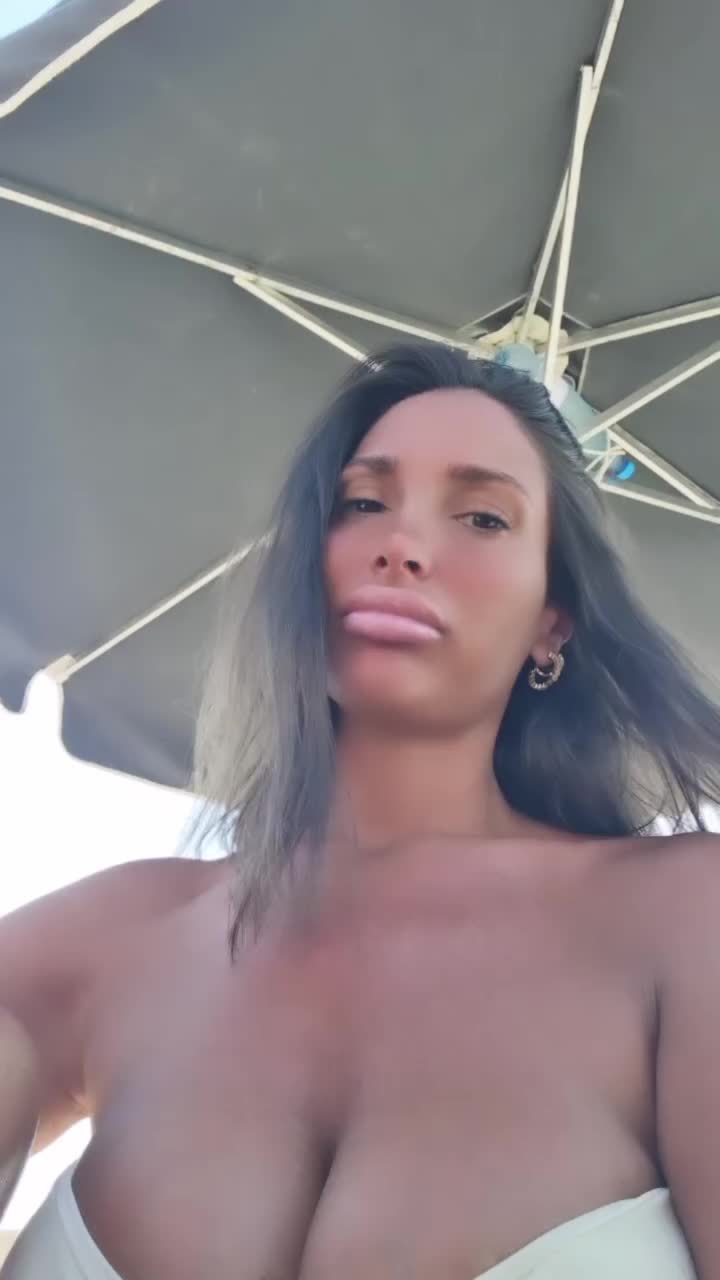 @GinaBriante🌹