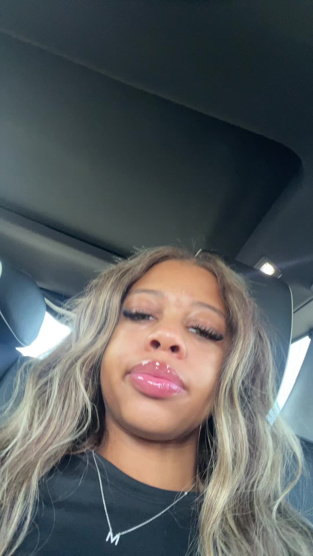 @yellowhoneysuckle