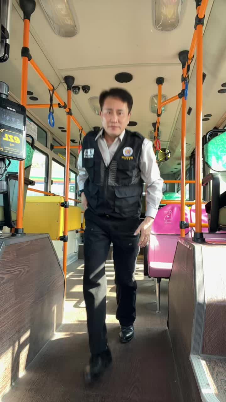 @김 용356