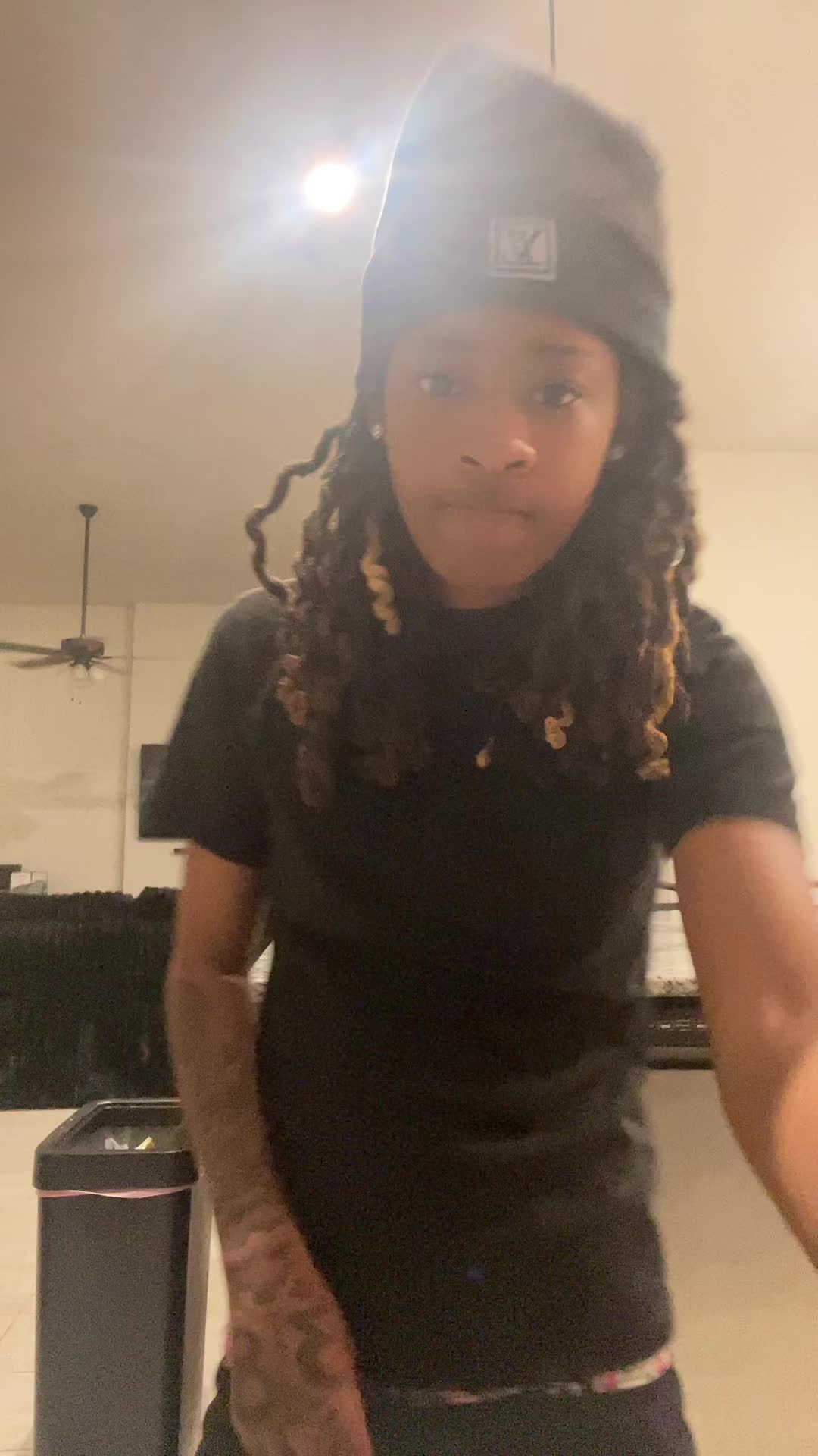 @®️