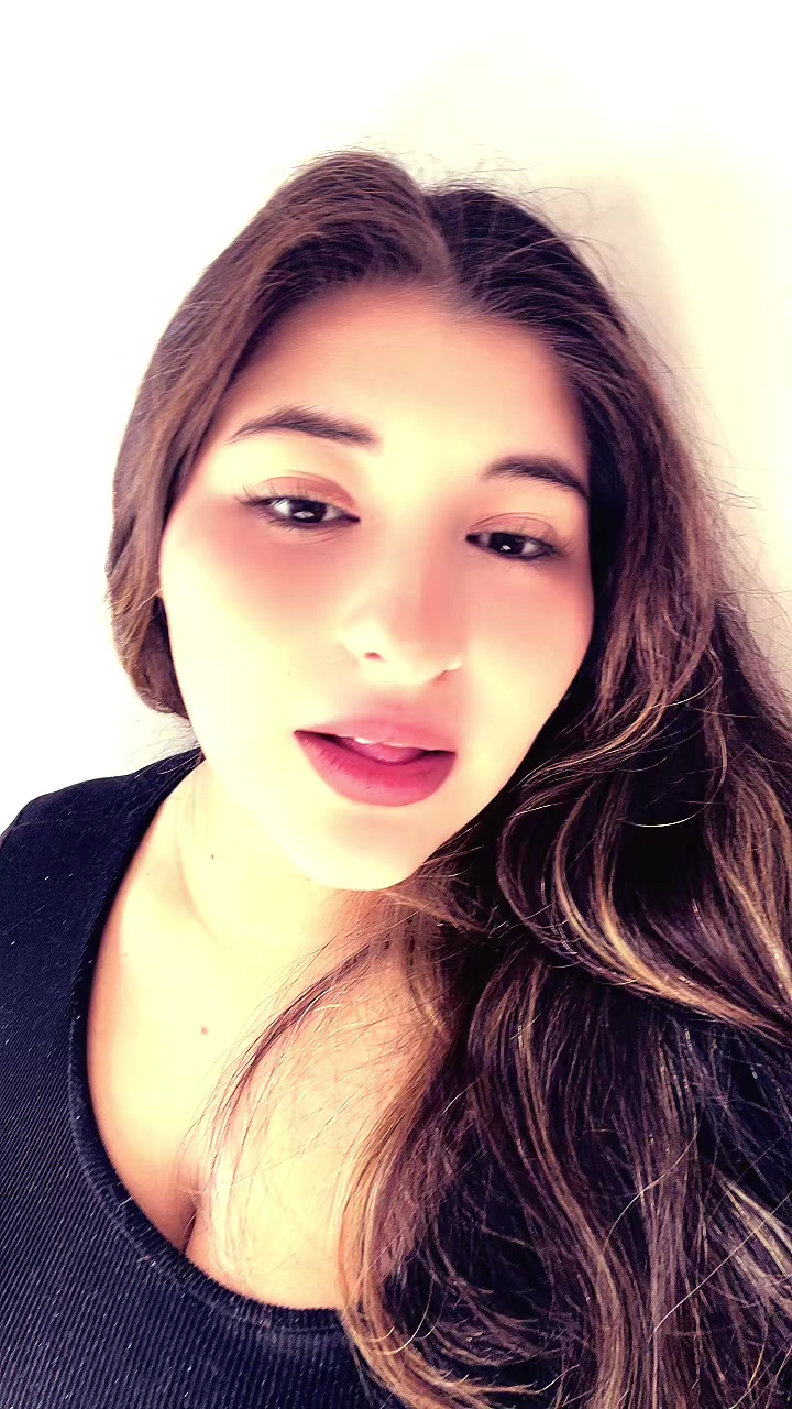 @Ari_bra&ntilde;as