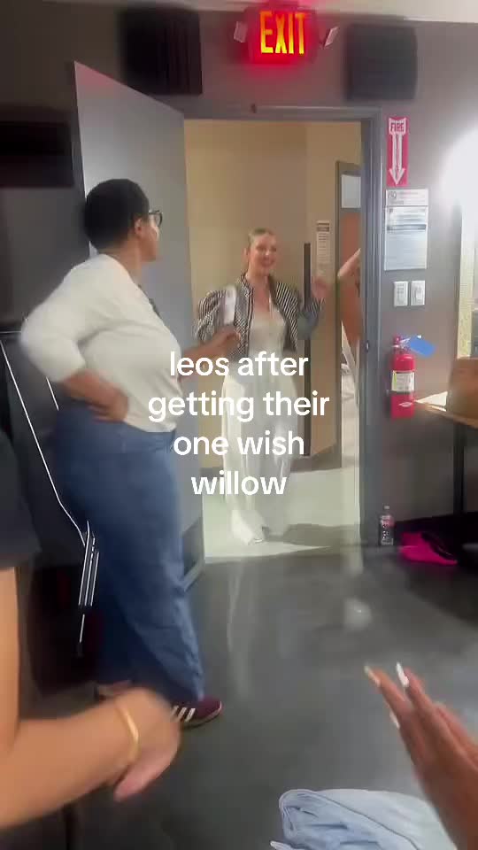 @🍸