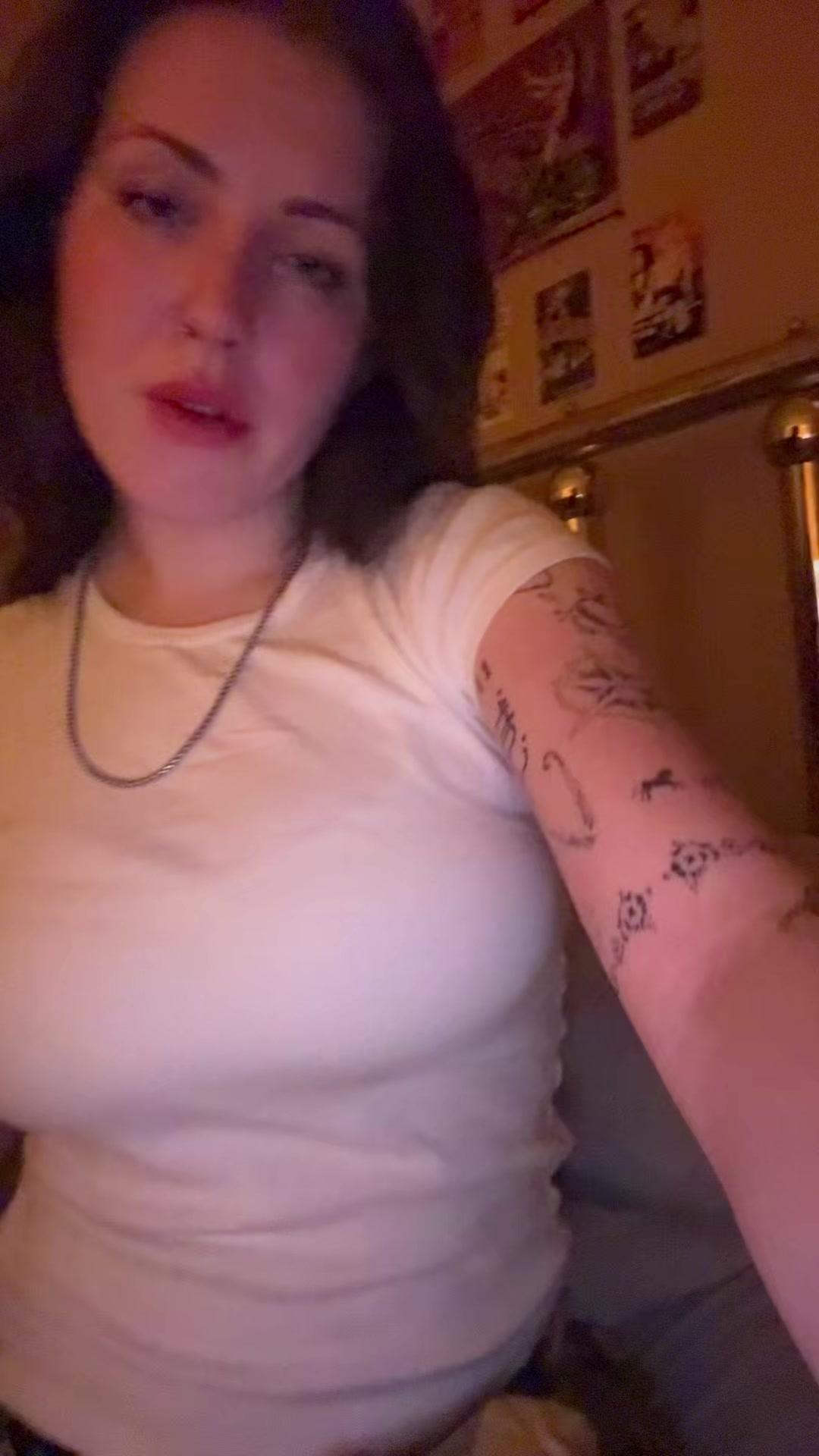 @🦂