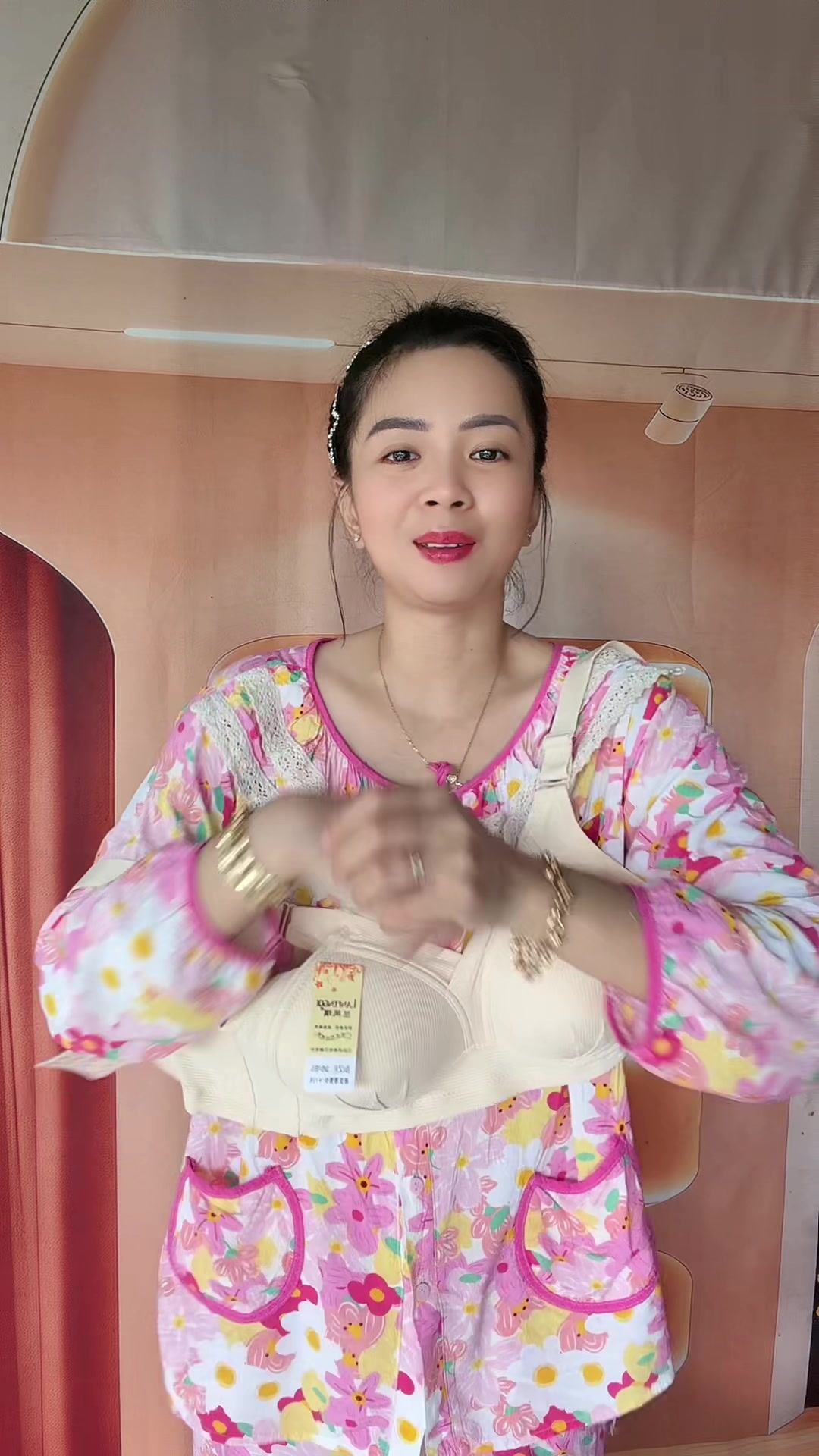 @Em Cẩm Nè