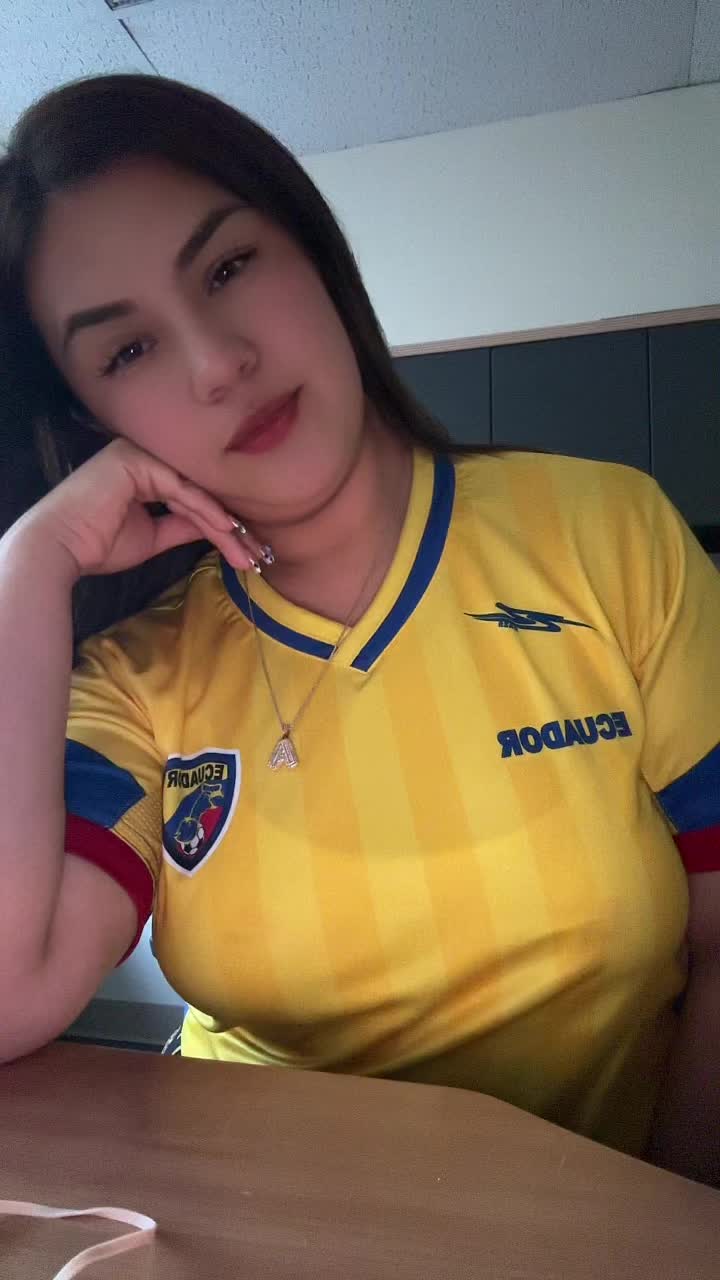 @annyorthiz