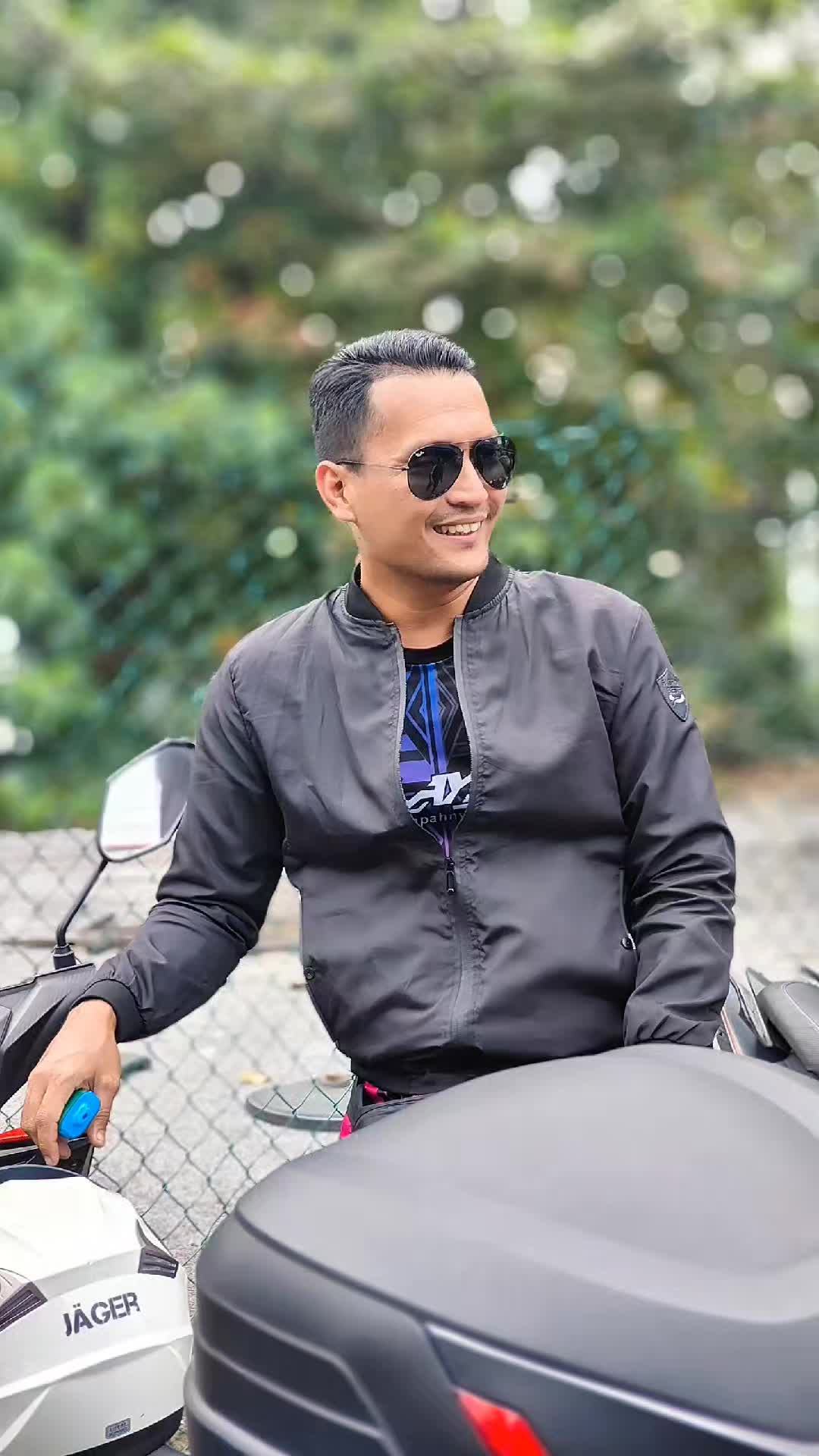 @Dak Am