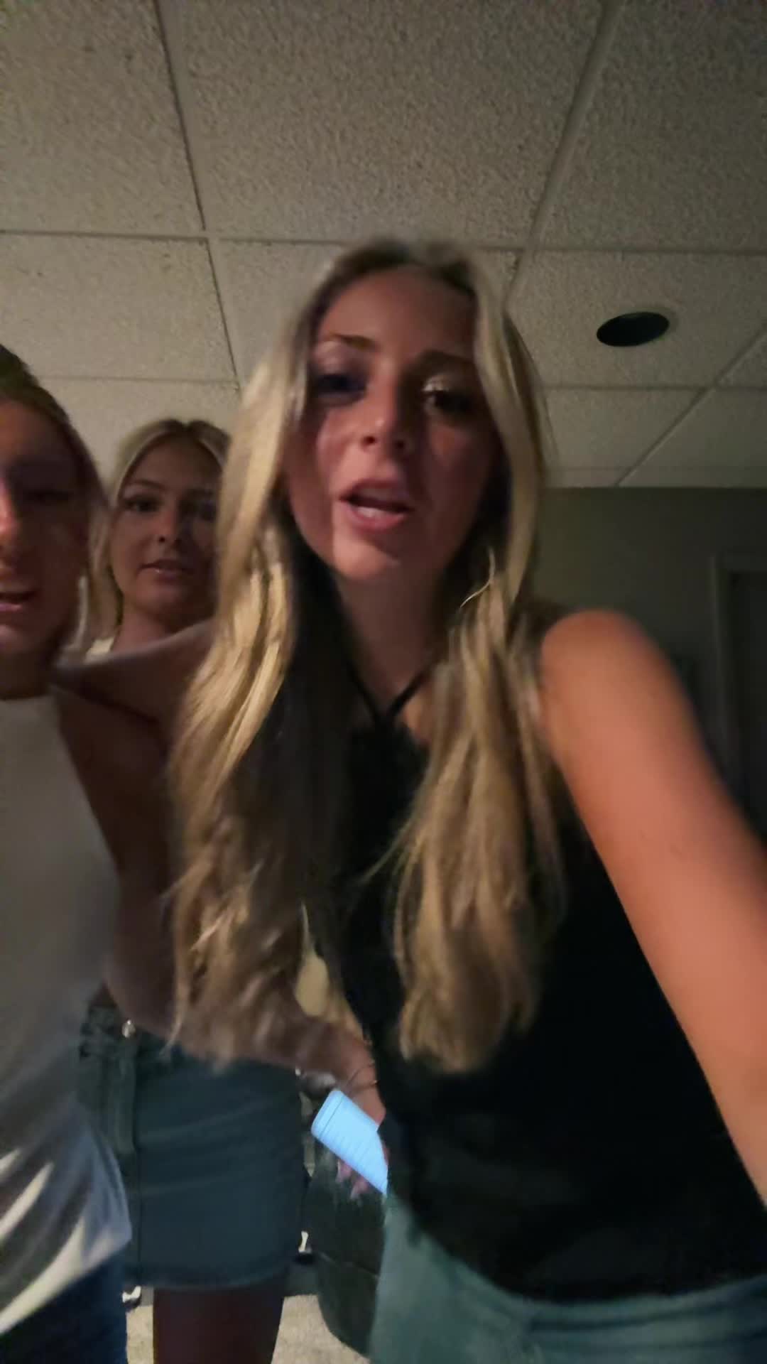 @feebeejeebee