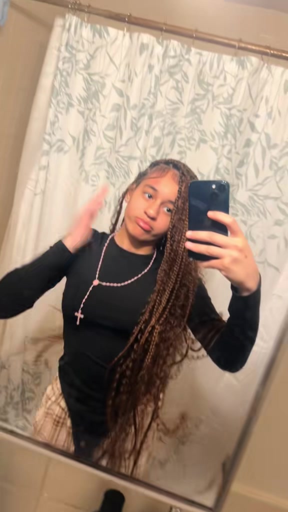 @𝓙𝓸𝓼𝔂 🫶🏼💋