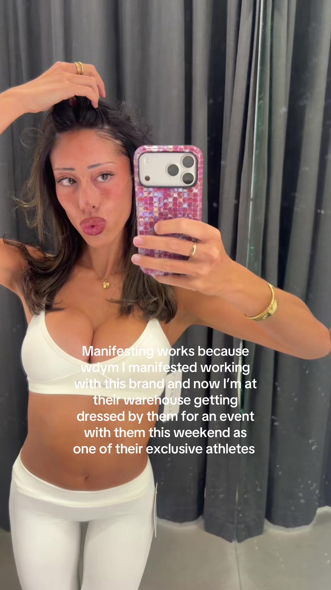 @THE4AMGIRL<3